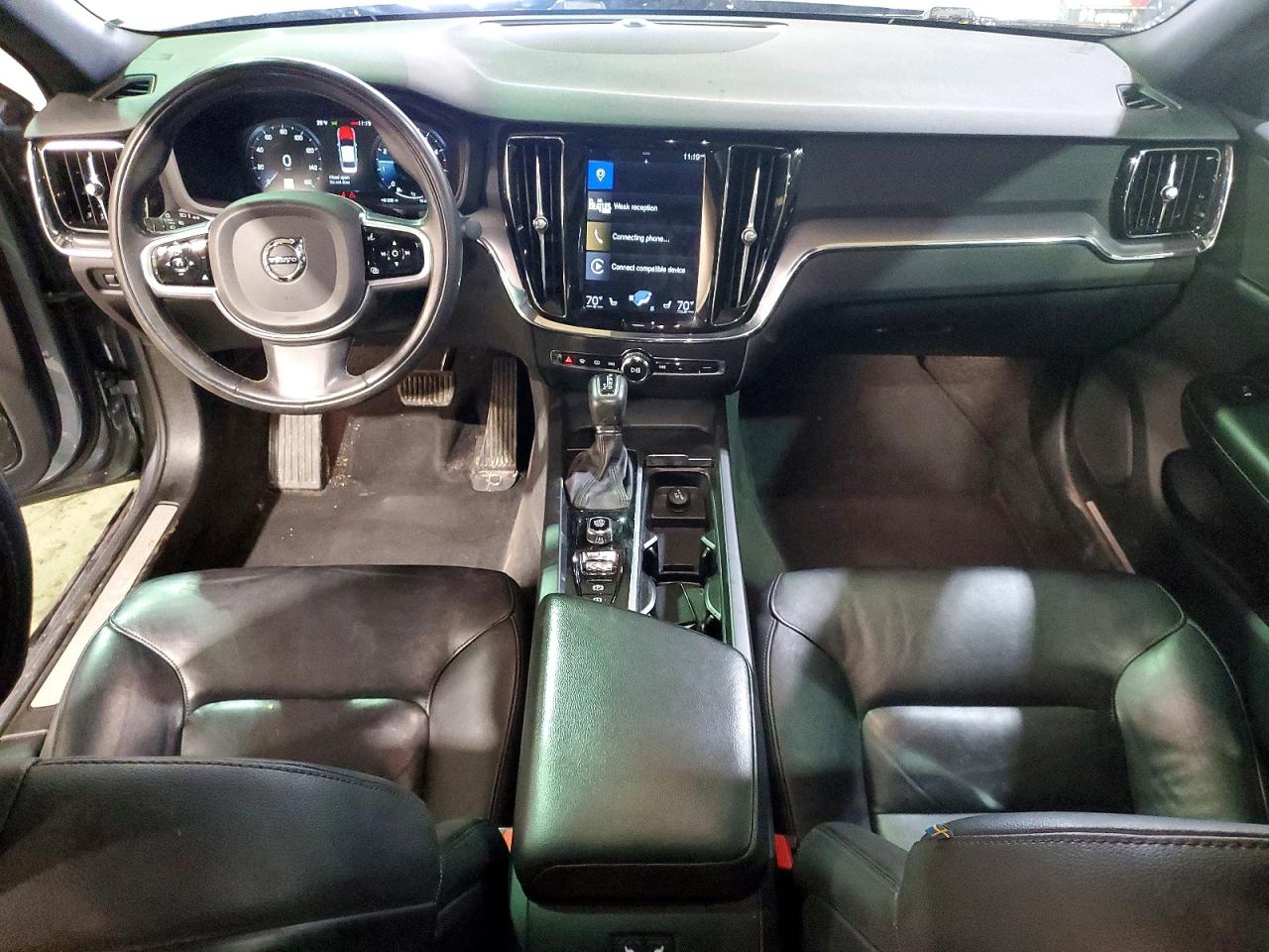 2020 VOLVO S60 T6 MOMENTUM photo 8