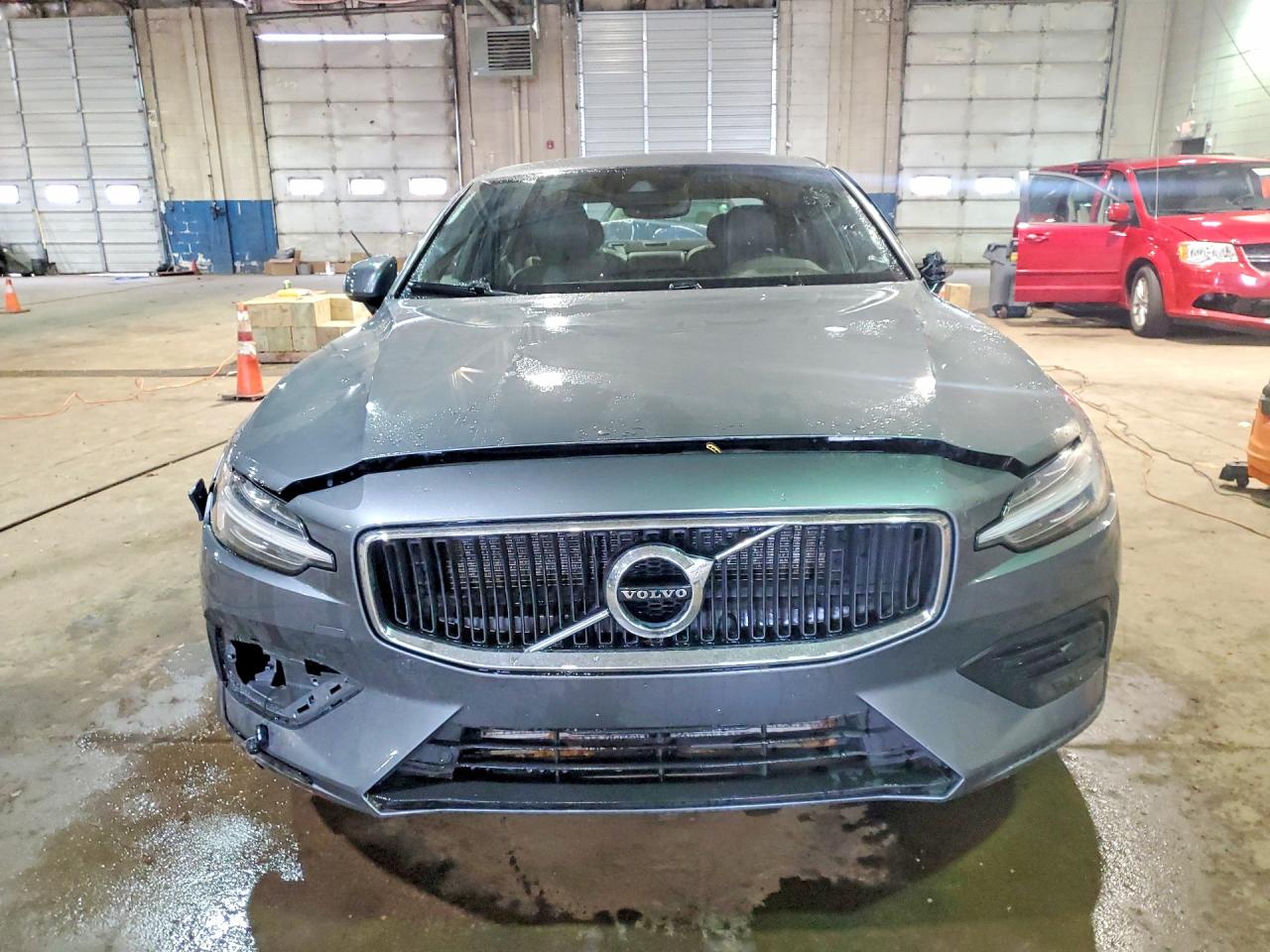 2020 VOLVO S60 T6 MOMENTUM photo 5