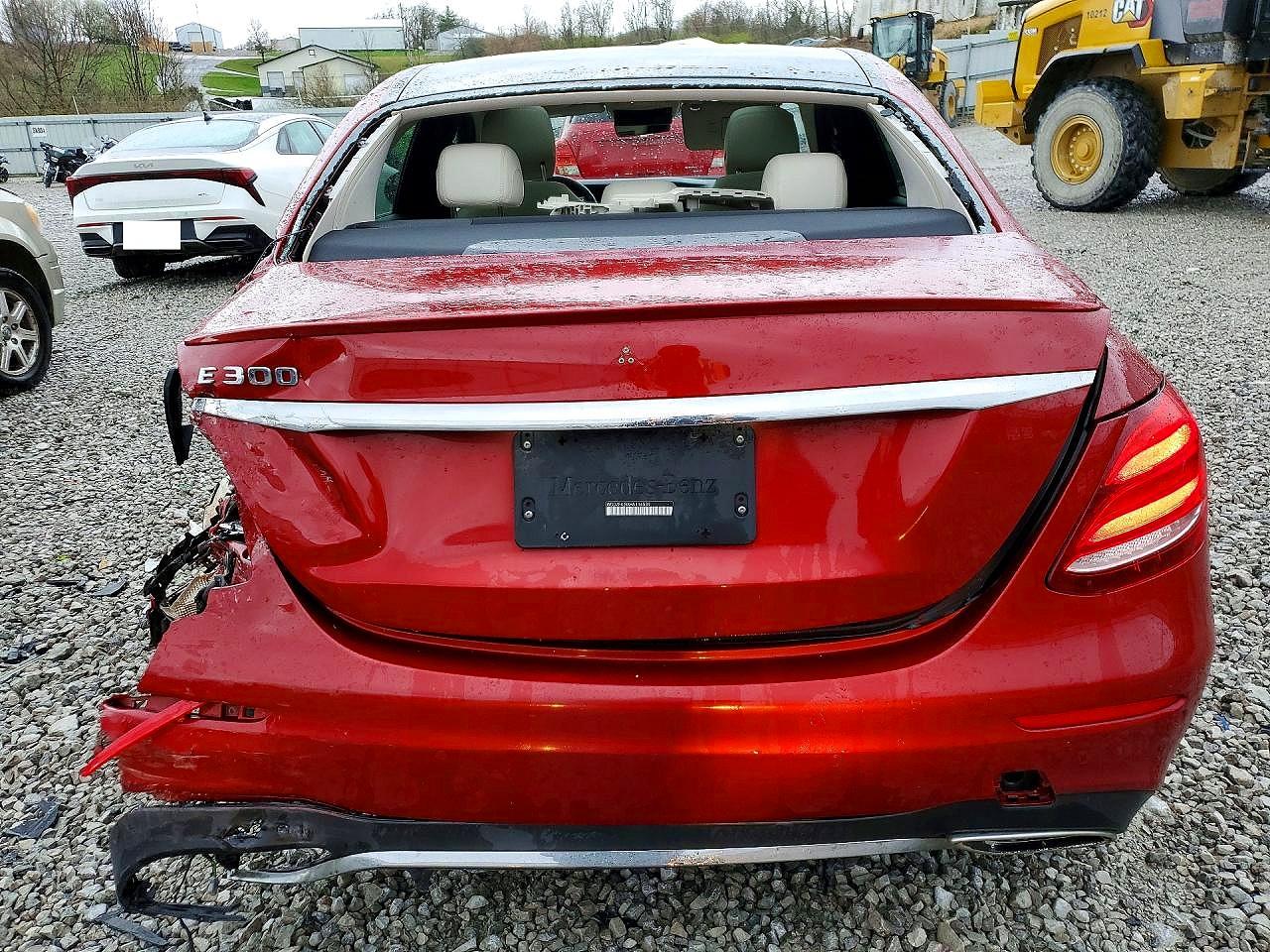 2017 MERCEDES-BENZ E 300 photo 6