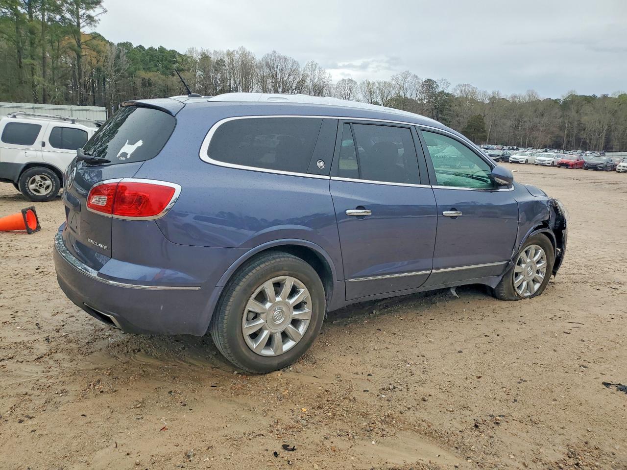 2014 BUICK ENCLAVE photo 3