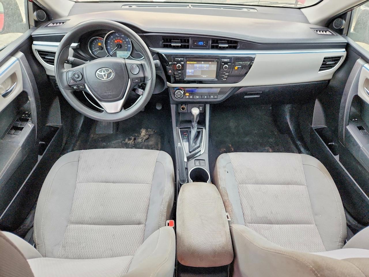2015 TOYOTA COROLLA LE photo 15