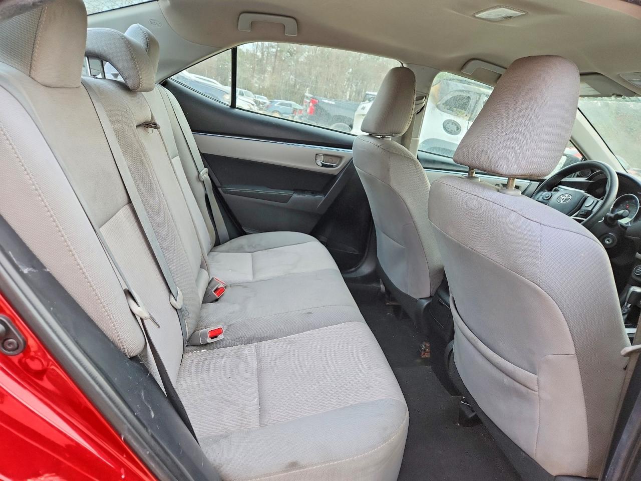 2015 TOYOTA COROLLA LE photo 19