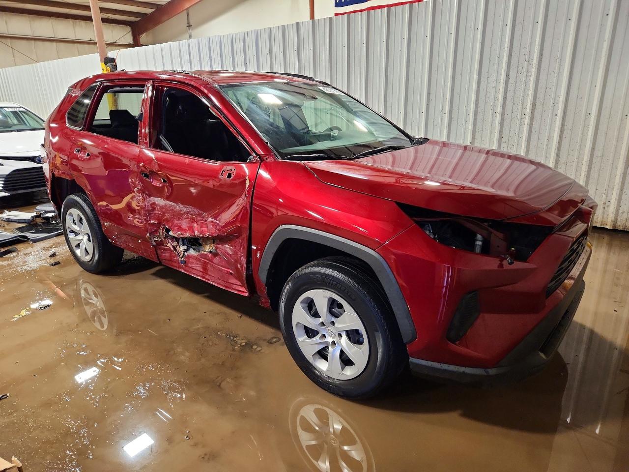 2021 TOYOTA RAV4 LE photo 10
