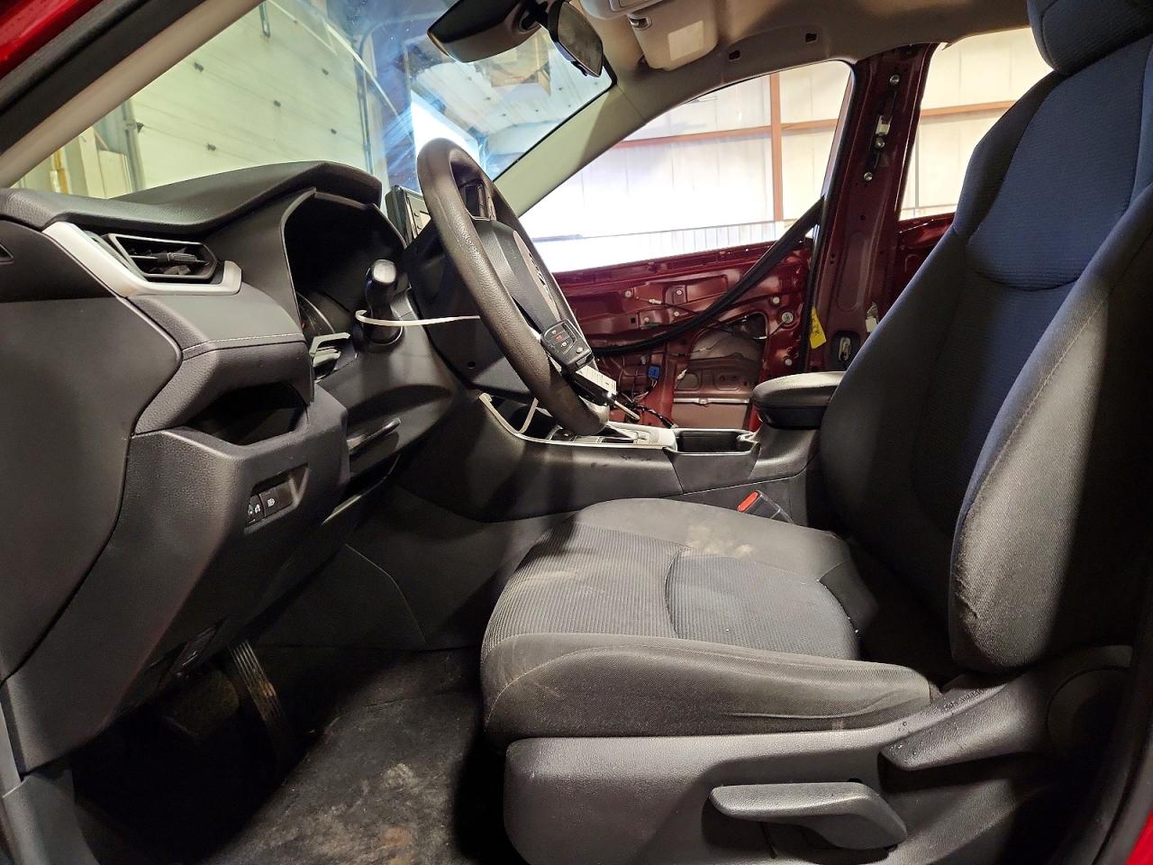 2021 TOYOTA RAV4 LE photo 19