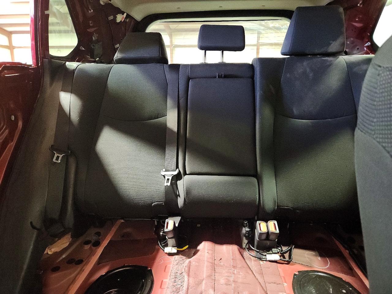2021 TOYOTA RAV4 LE photo 28