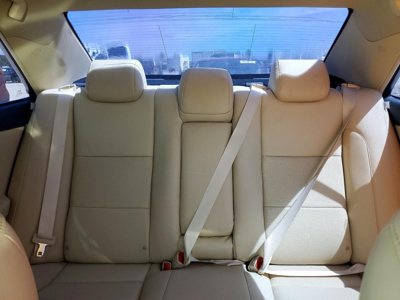 2015 TOYOTA CAMRY LE photo 28