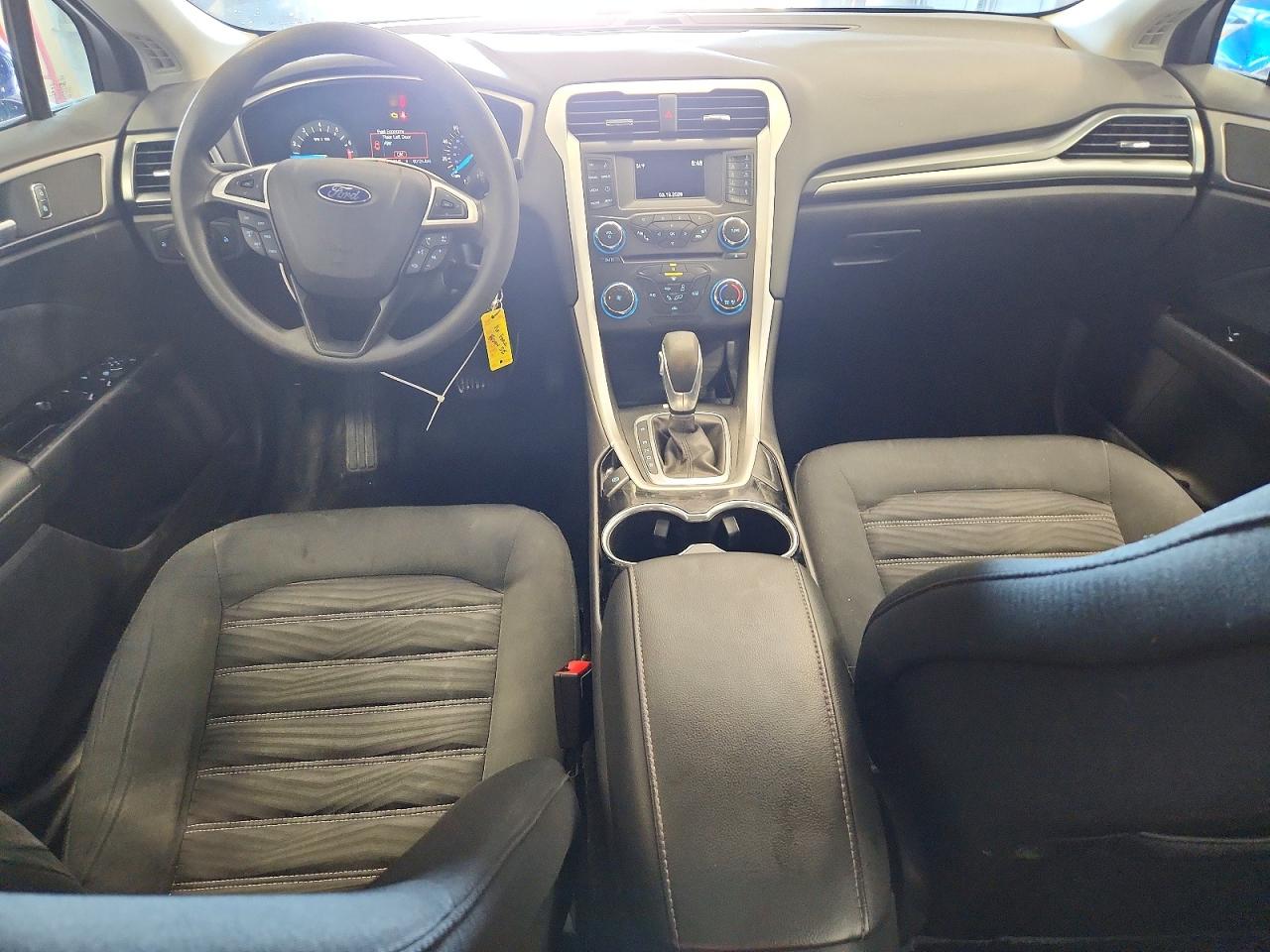 2016 FORD FUSION SE photo 8