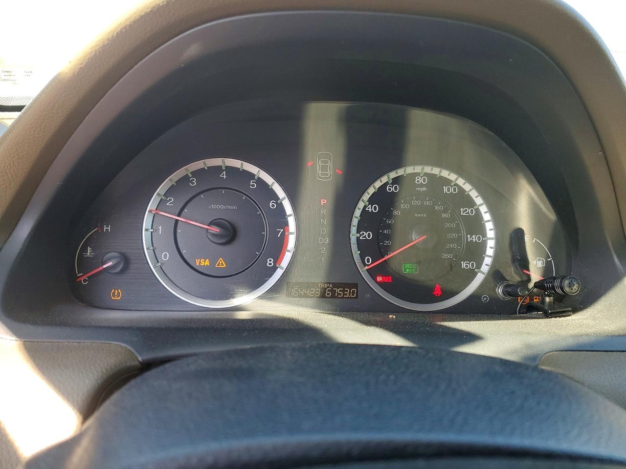 2010 HONDA ACCORD LXP photo 9
