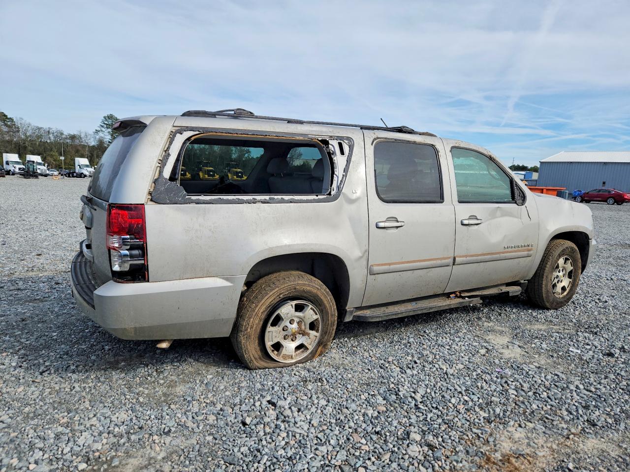 2007 CHEVROLET SUBURBAN C1500 photo 3