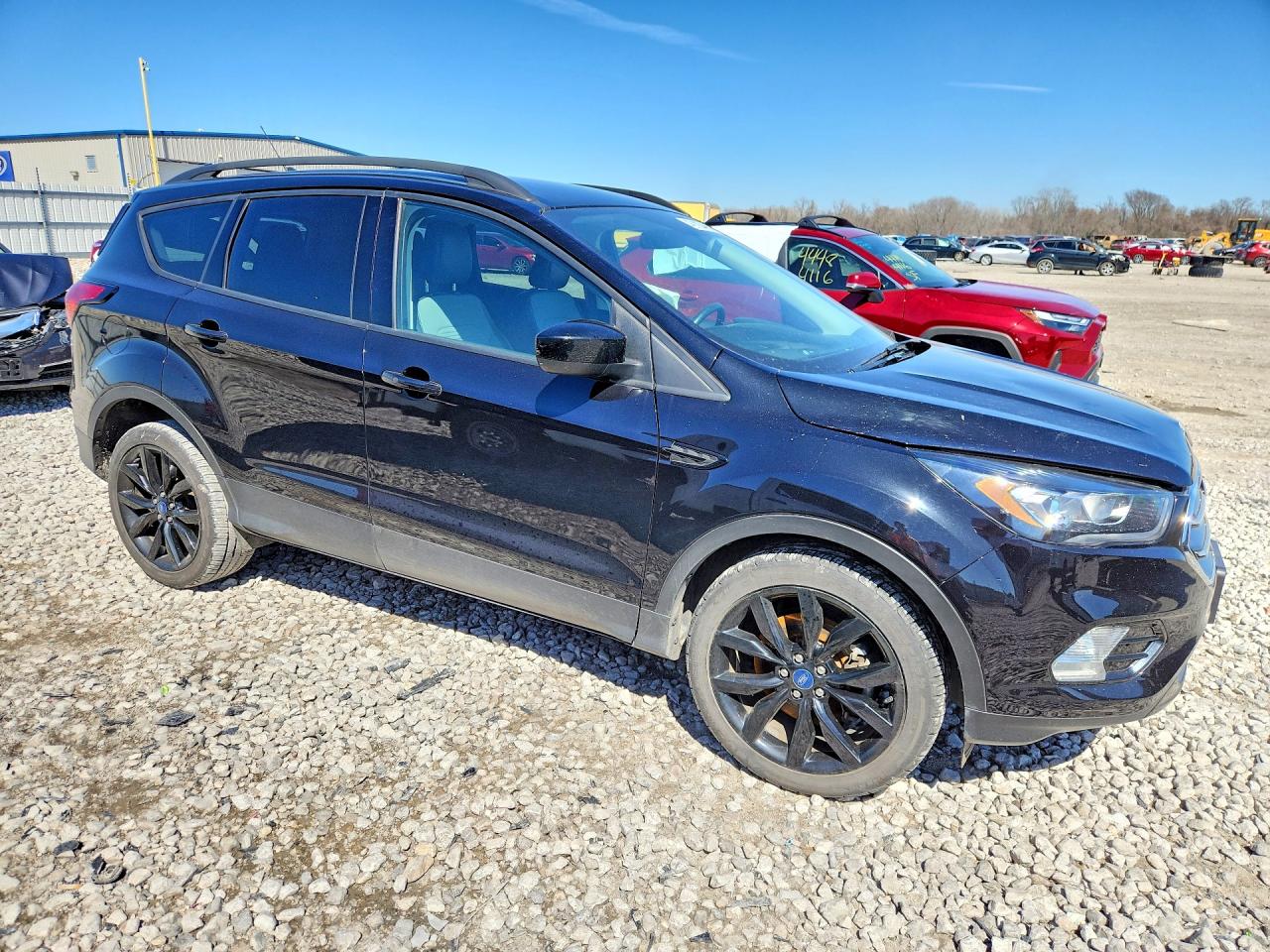 2019 FORD ESCAPE photo 4