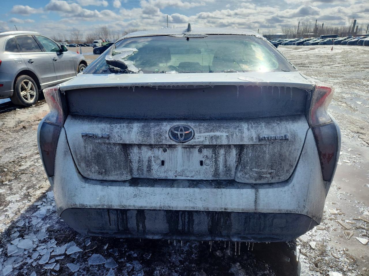 2016 TOYOTA PRIUS photo 11