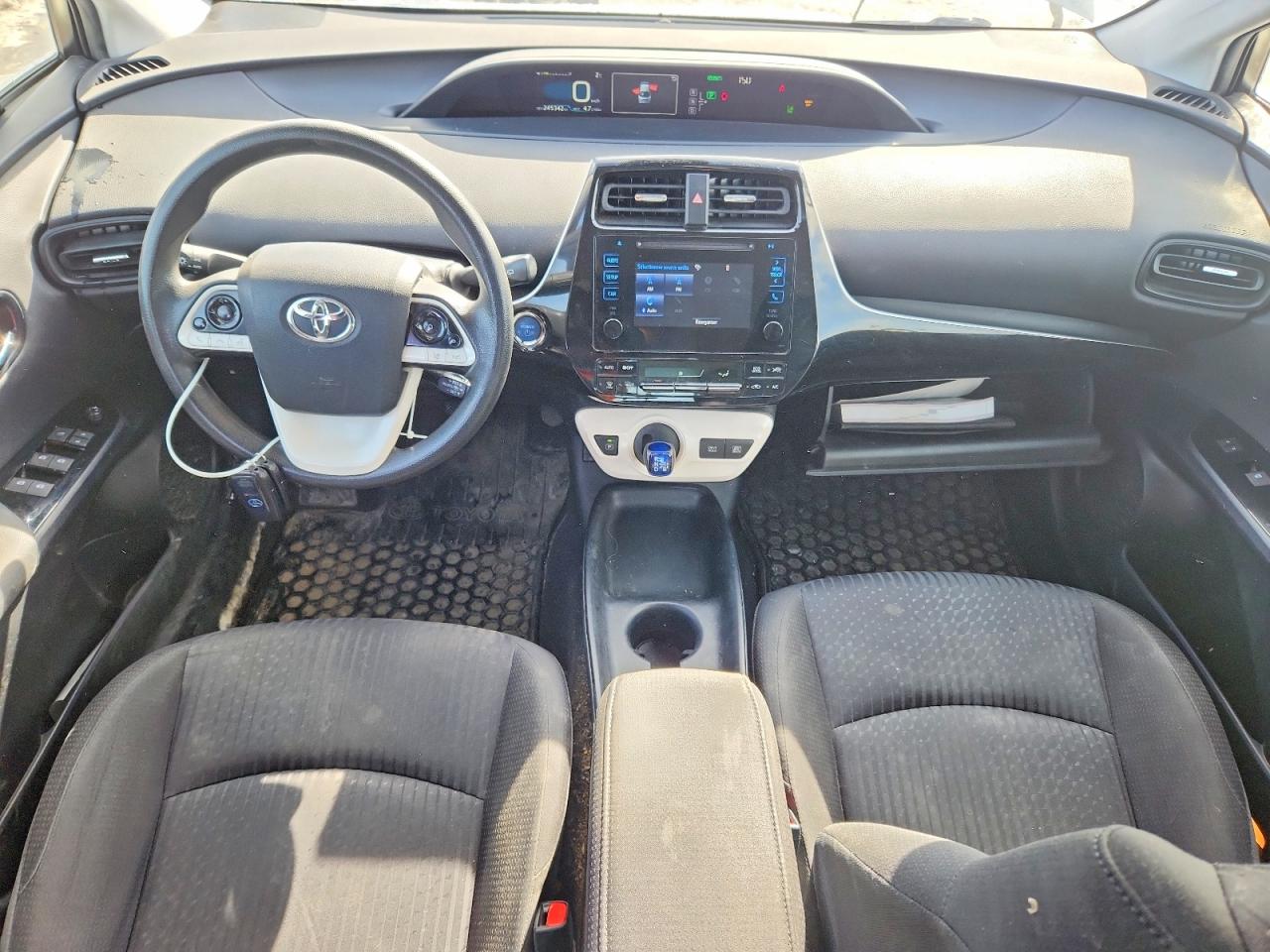 2016 TOYOTA PRIUS photo 15
