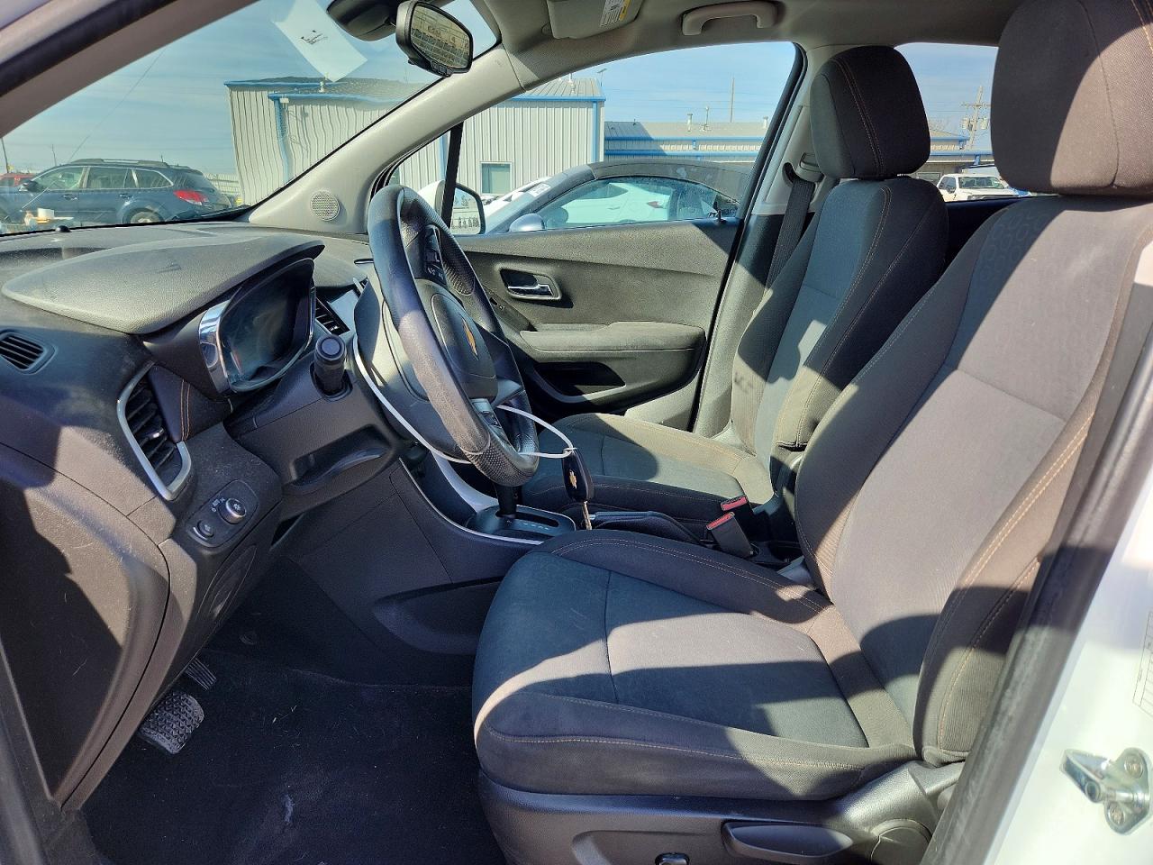 2020 CHEVROLET TRAX LS photo 19