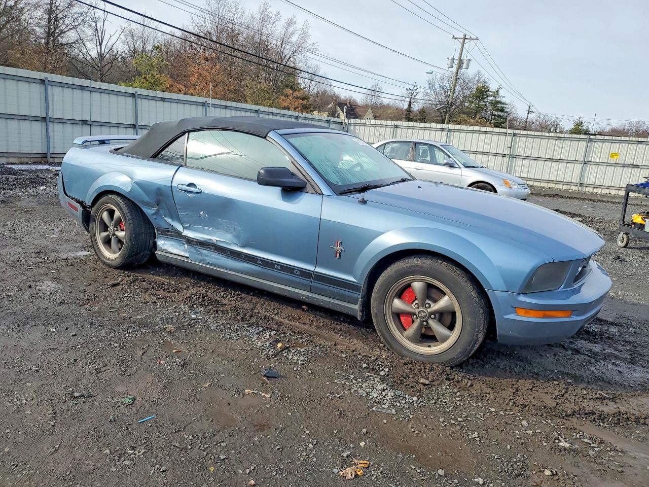 2006 FORD MUSTANG photo 4