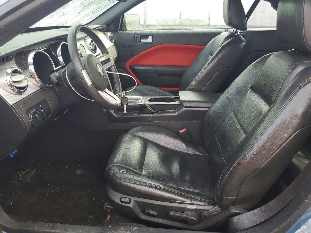 2006 FORD MUSTANG photo 7