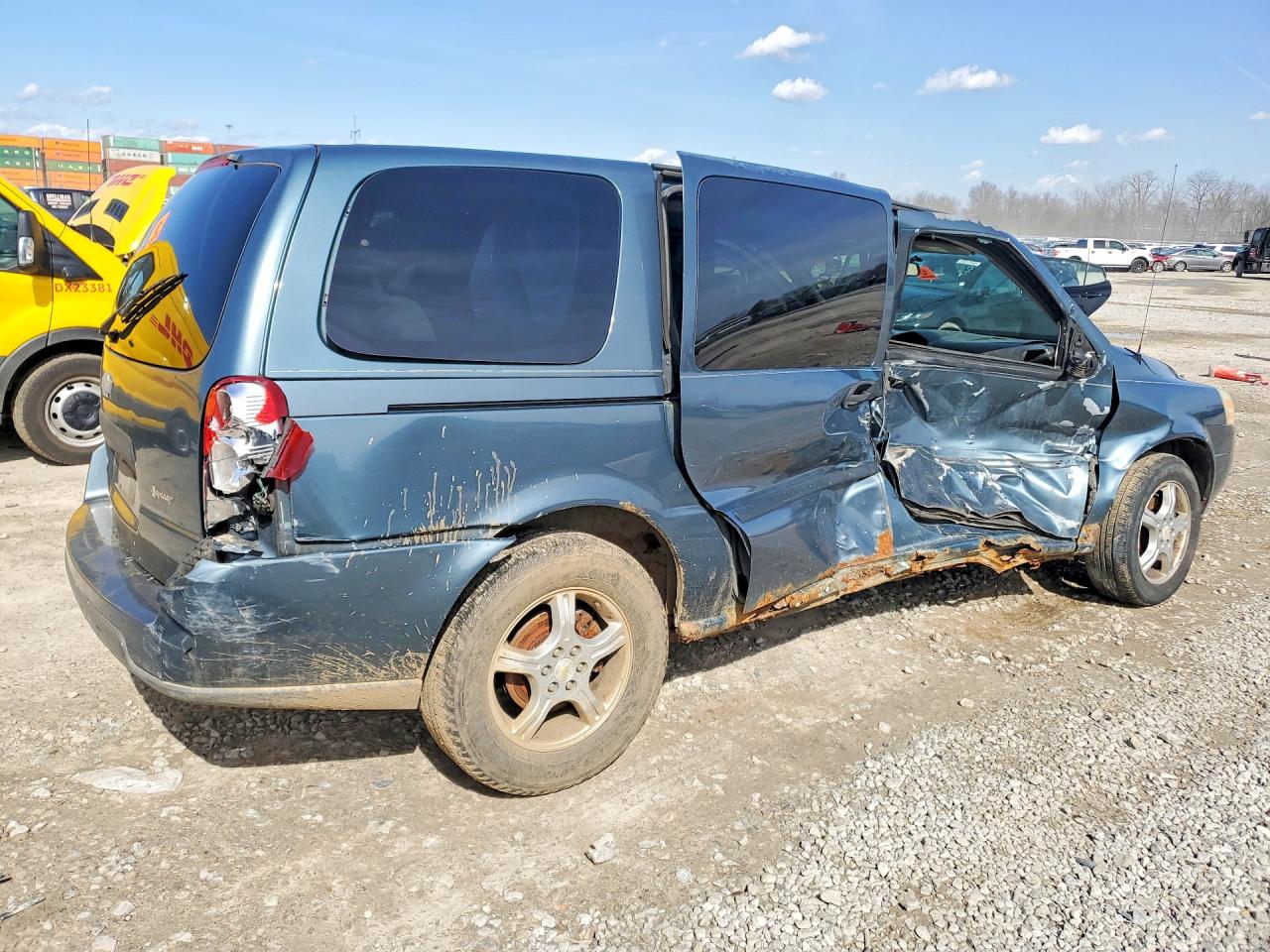 2007 CHEVROLET UPLANDER LS photo 3