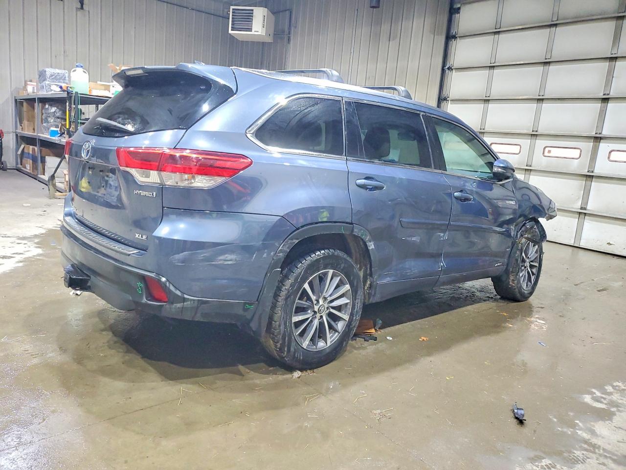 2018 TOYOTA HIGHLANDER HYBRID XLE photo 3