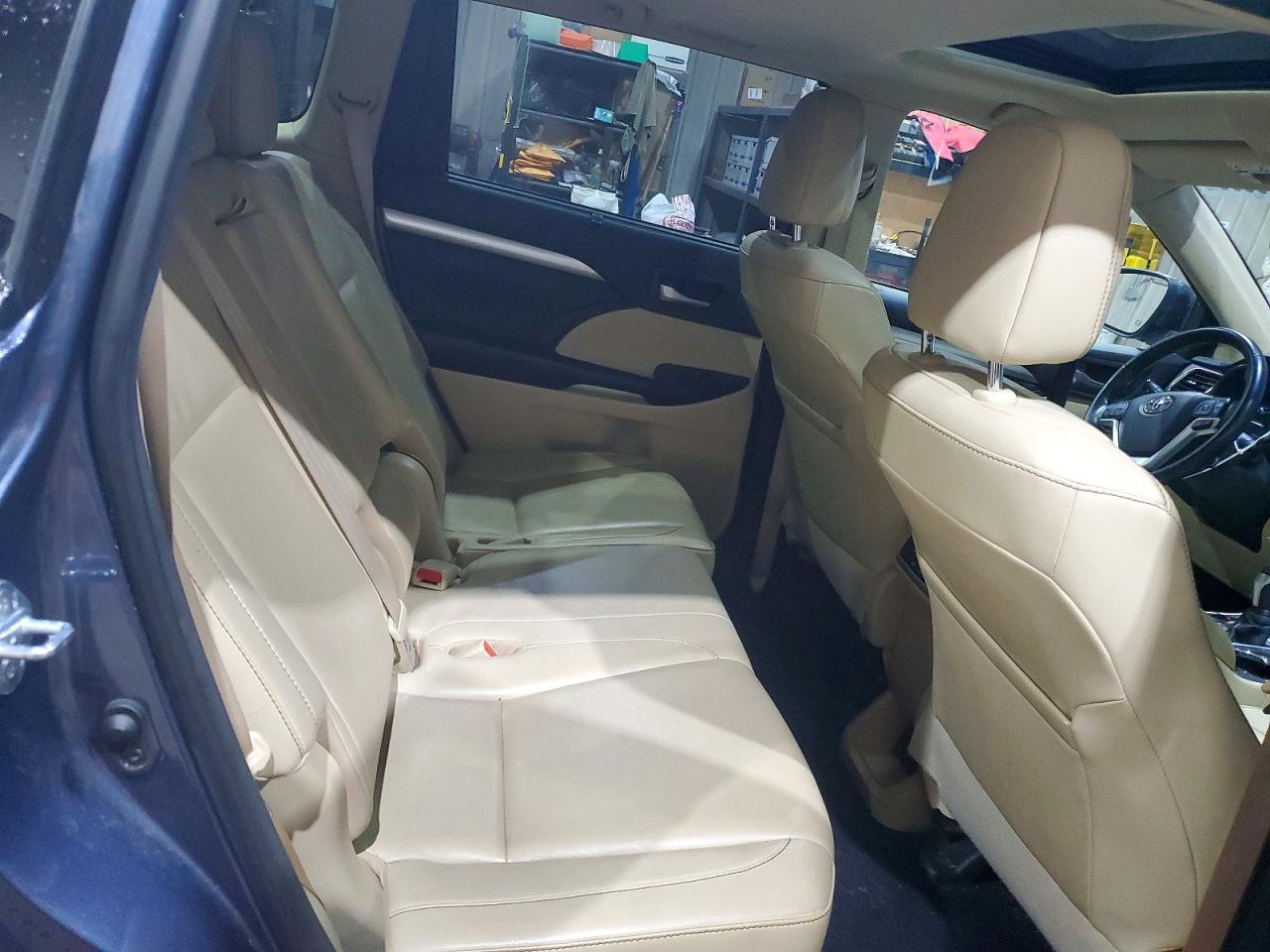 2018 TOYOTA HIGHLANDER HYBRID XLE photo 11