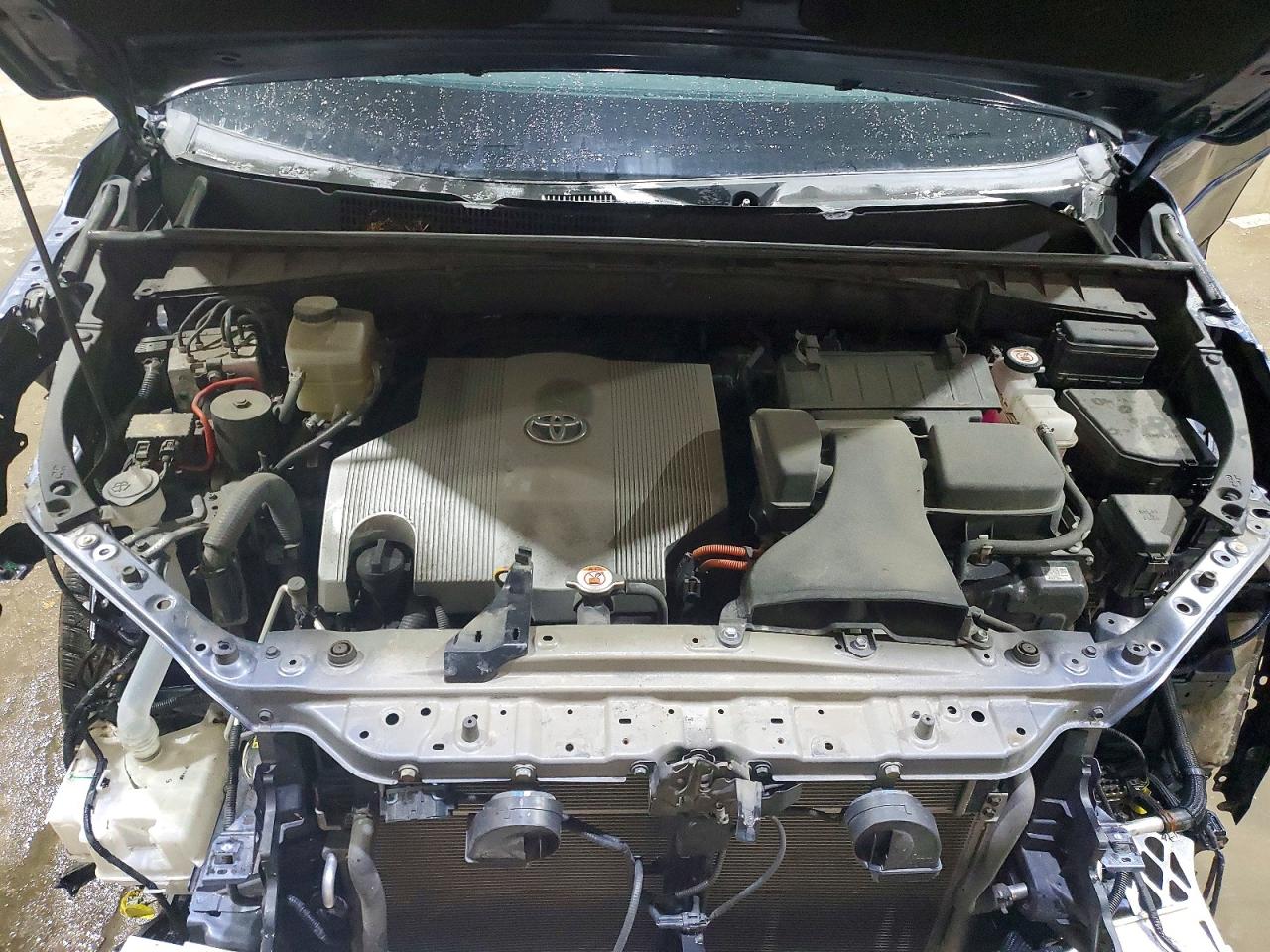 2018 TOYOTA HIGHLANDER HYBRID XLE photo 12
