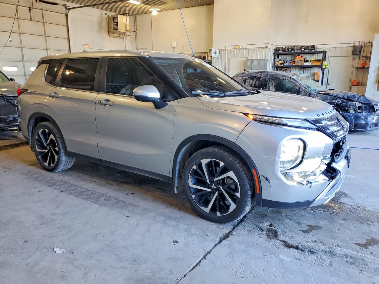 2024 MITSUBISHI OUTLANDER SE photo 7