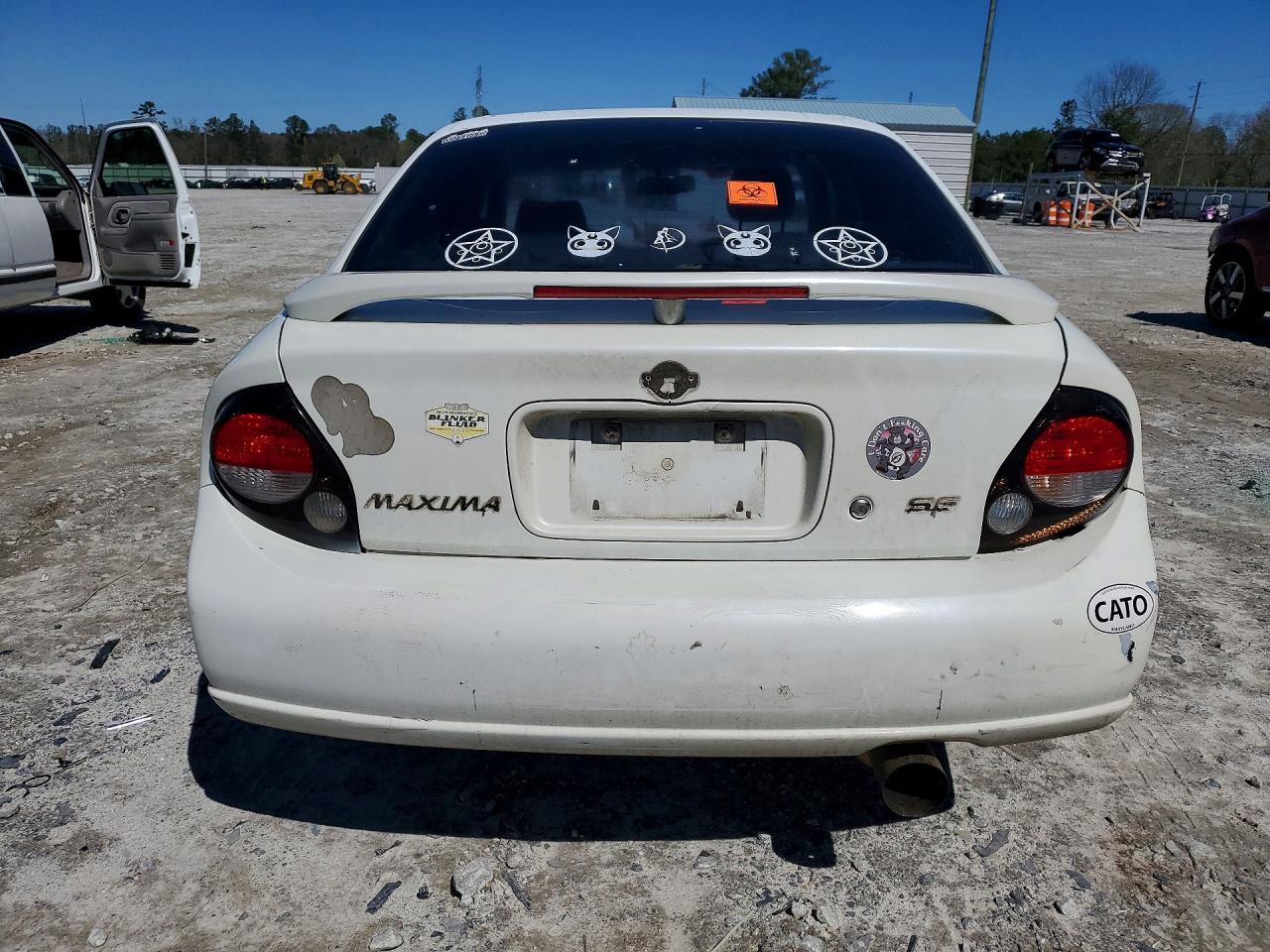 2001 NISSAN MAXIMA GXE photo 6
