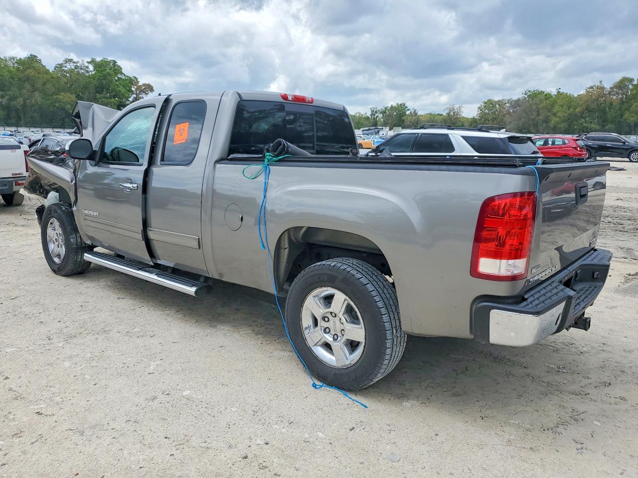 2012 GMC SIERRA C1500 SLE photo 3