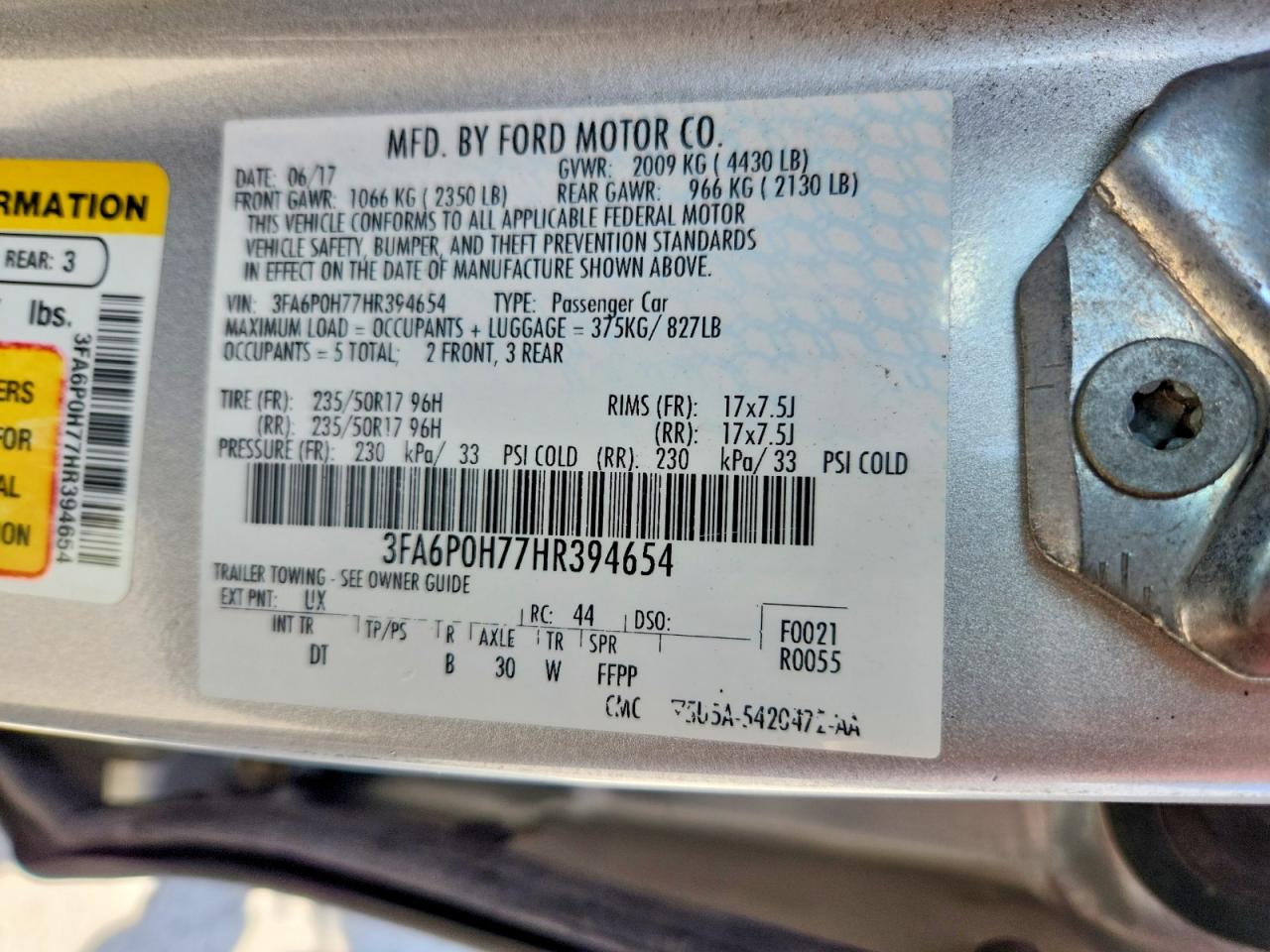2017 FORD FUSION SE photo 12