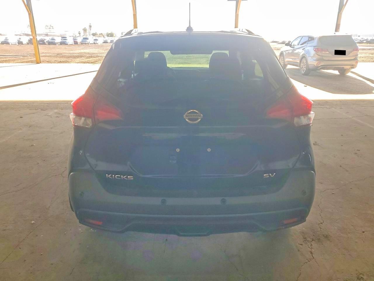 2020 NISSAN KICKS SV photo 11