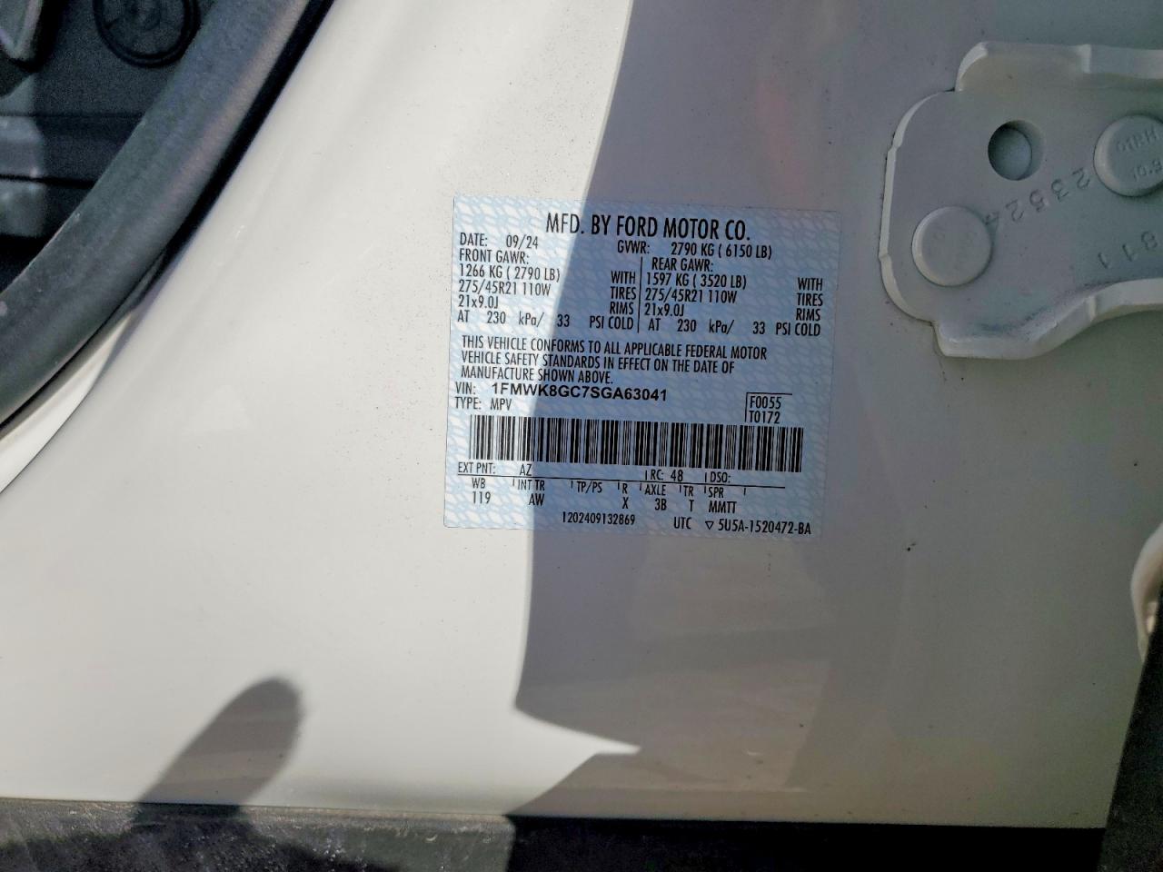 2025 FORD EXPLORER ST photo 14