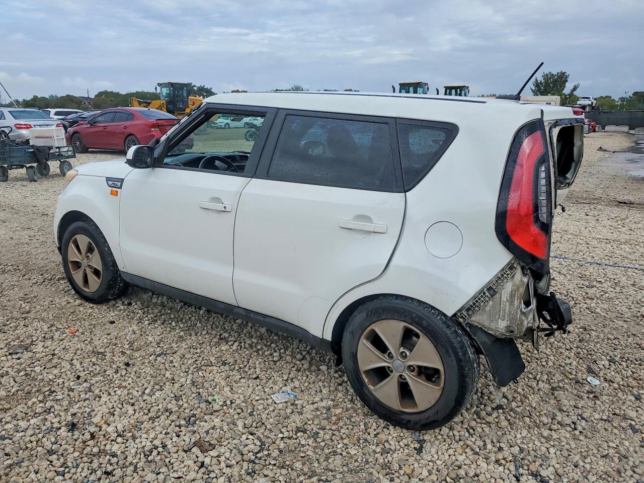 2016 KIA SOUL BASE photo 3