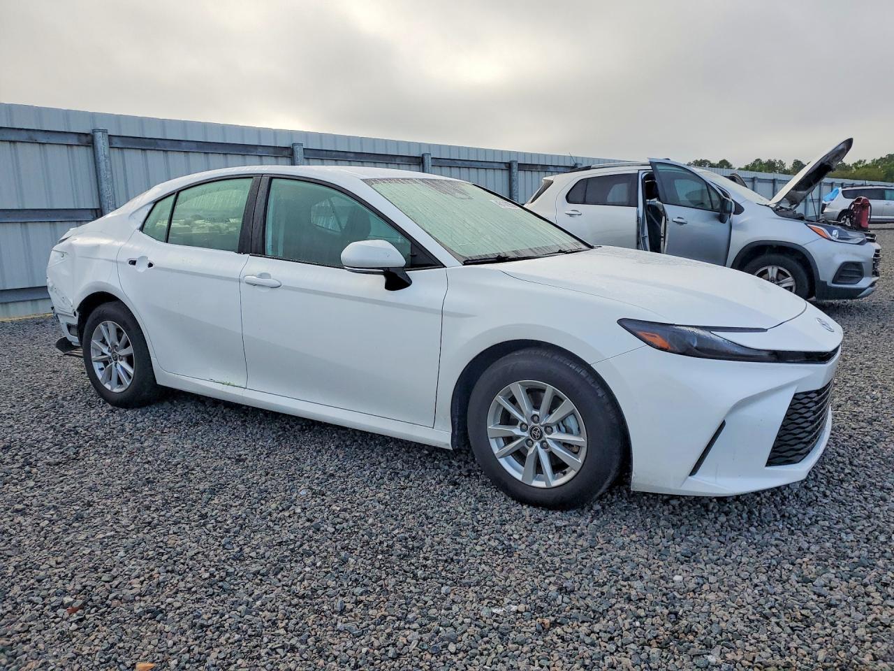 2025 TOYOTA CAMRY LE photo 7