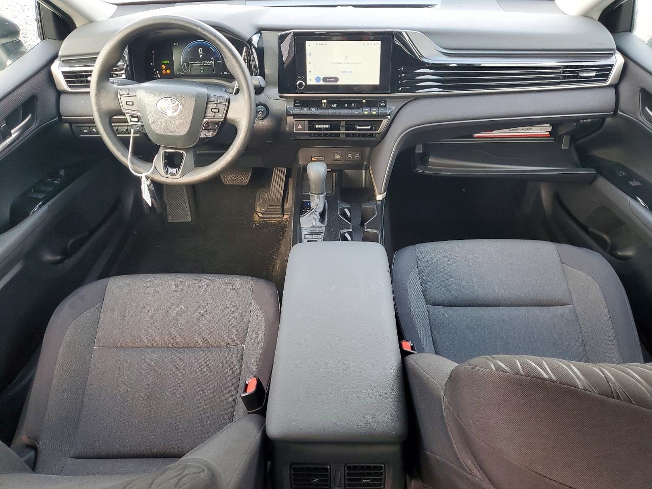 2025 TOYOTA CAMRY LE photo 15