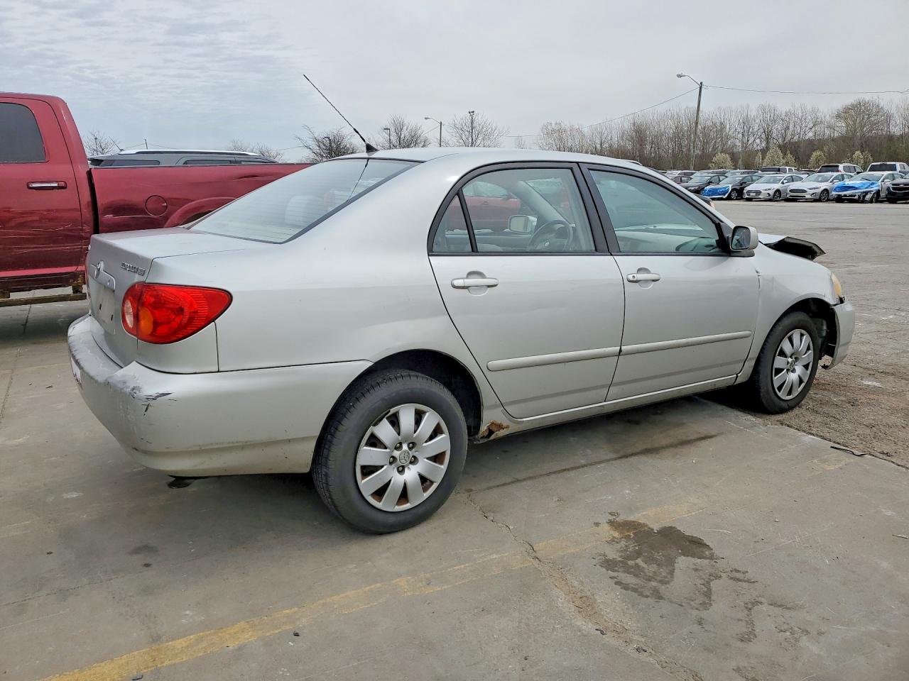 2004 TOYOTA COROLLA photo 5