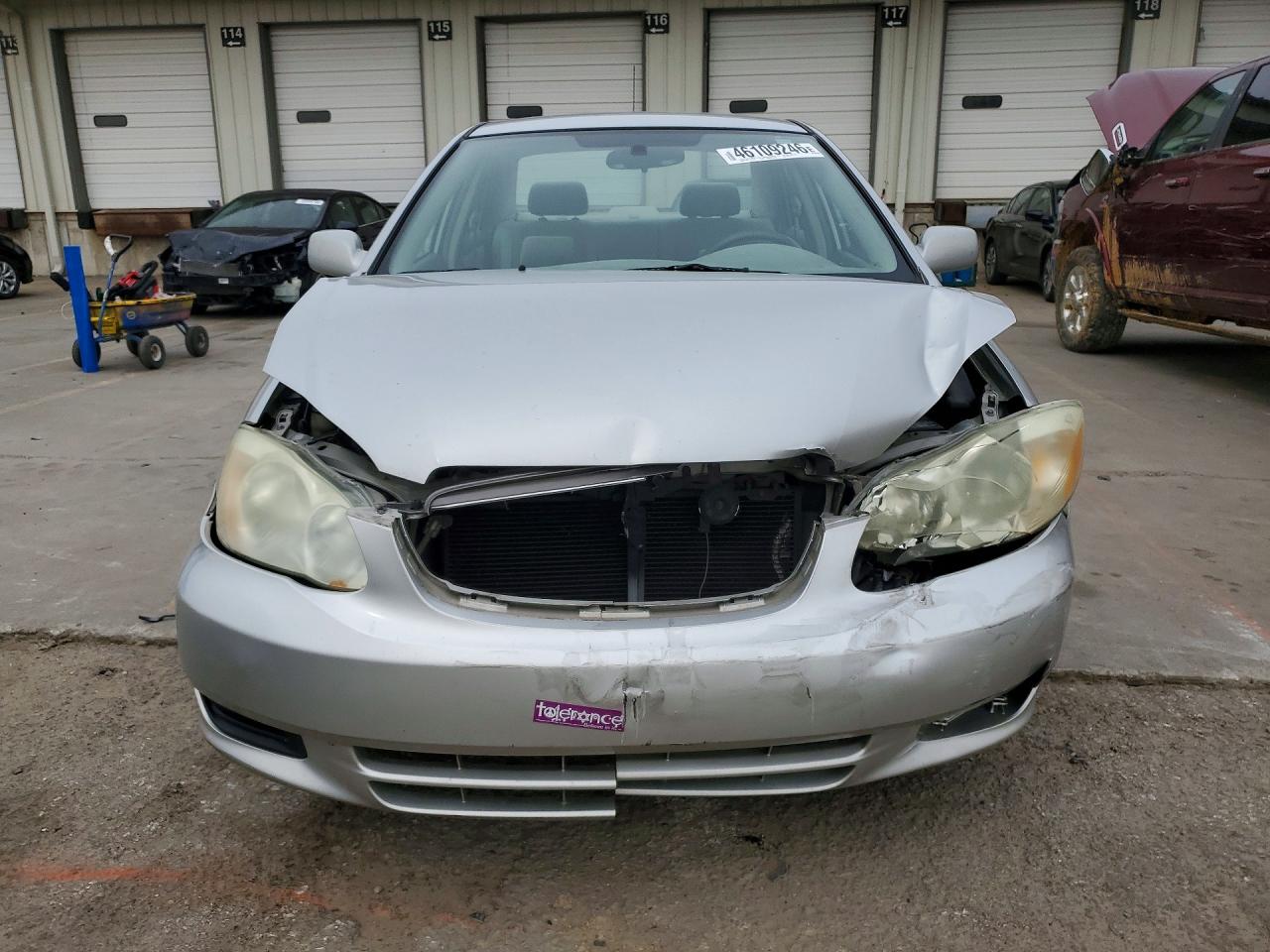2004 TOYOTA COROLLA photo 9