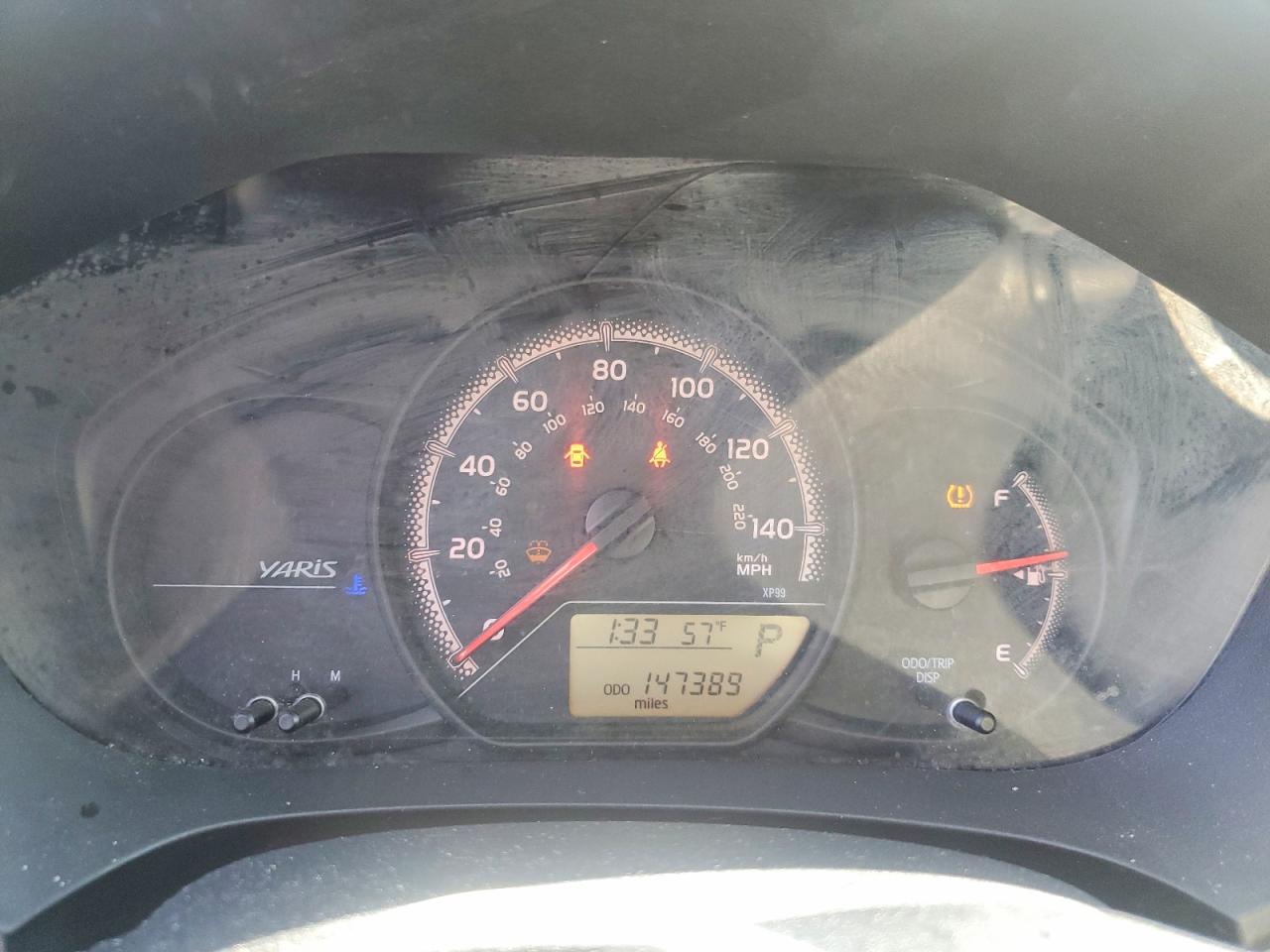 2015 TOYOTA YARIS 5-DOOR L photo 9