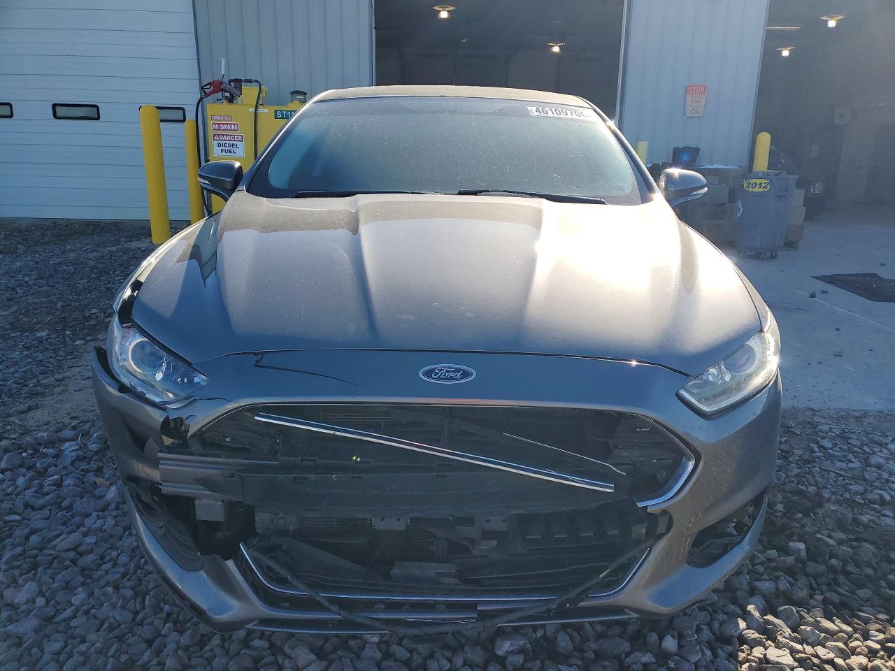 2014 FORD FUSION photo 17