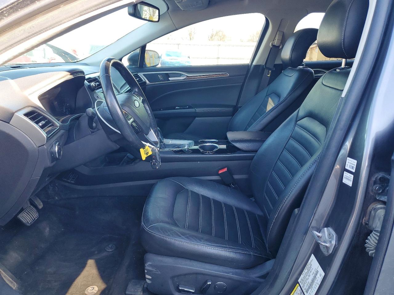 2014 FORD FUSION photo 25