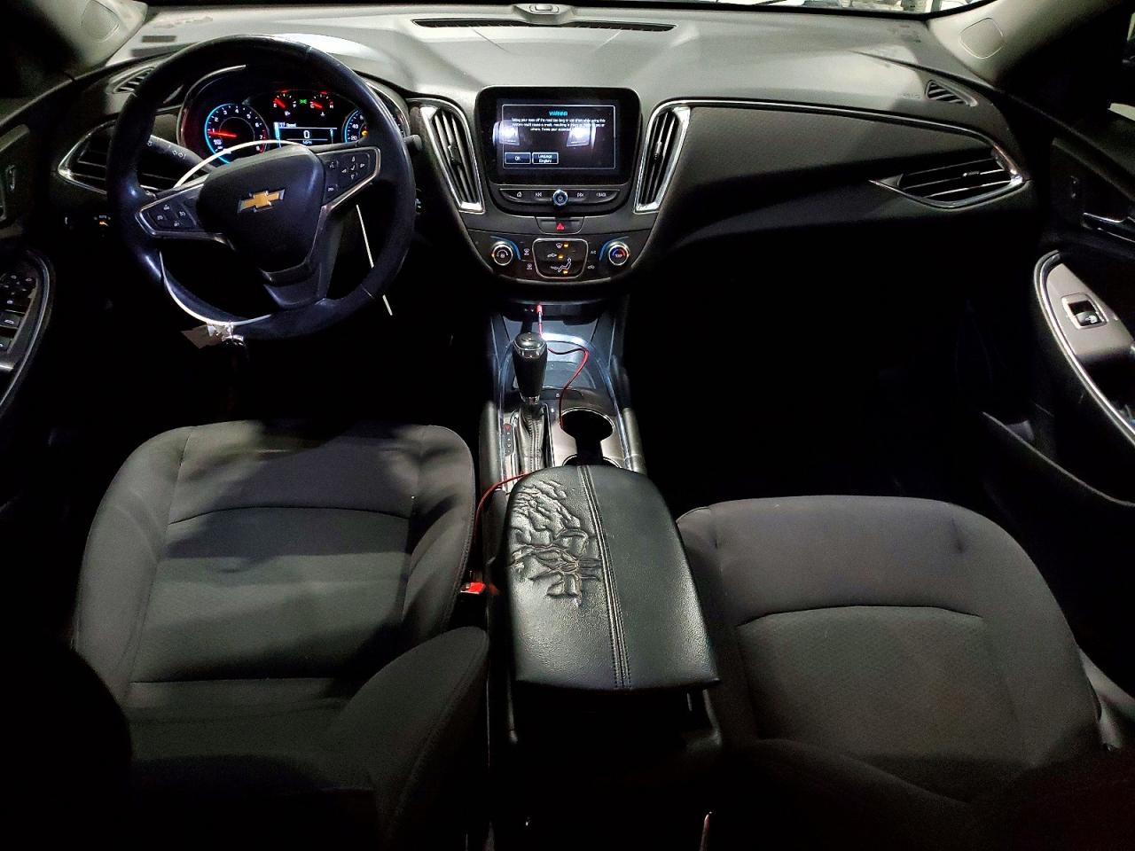 2017 CHEVROLET MALIBU LT photo 8