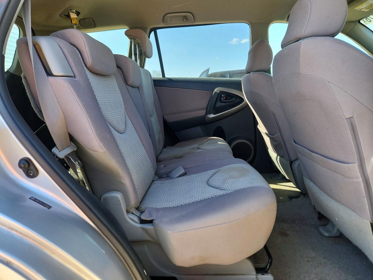 2006 TOYOTA RAV4 BASE photo 31