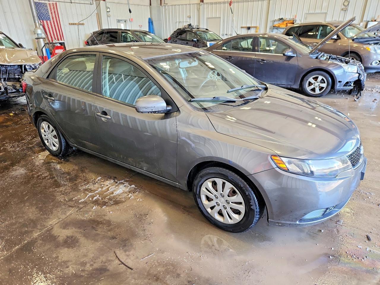 2013 KIA FORTE EX photo 4