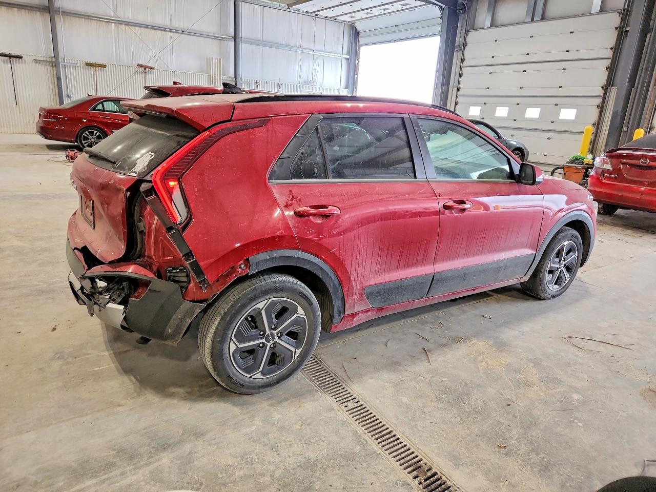 2023 KIA NIRO LX photo 5
