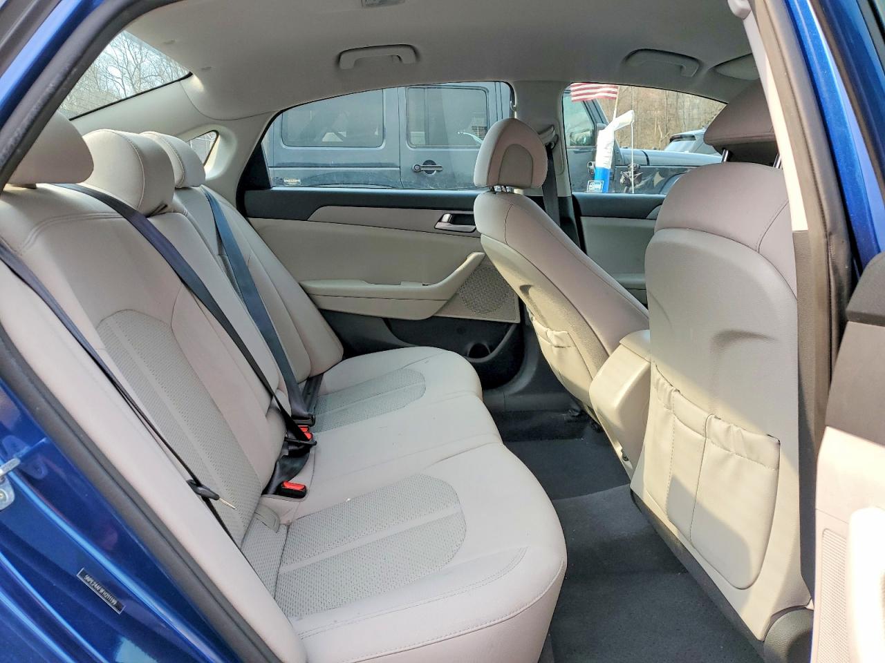 2015 HYUNDAI SONATA SE photo 28
