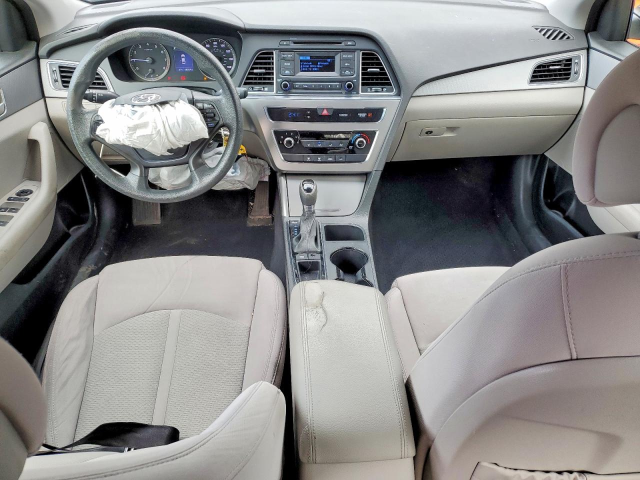 2015 HYUNDAI SONATA SE photo 22
