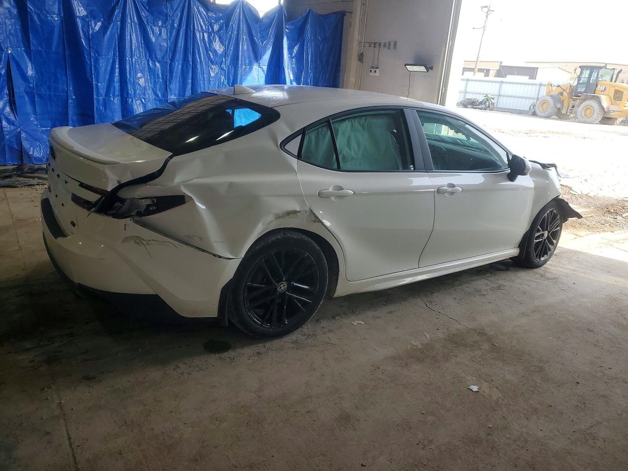 2025 TOYOTA CAMRY SE photo 5