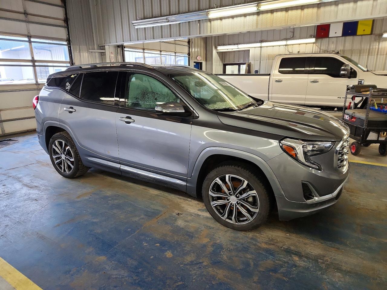 2018 GMC TERRAIN DENALI photo 7
