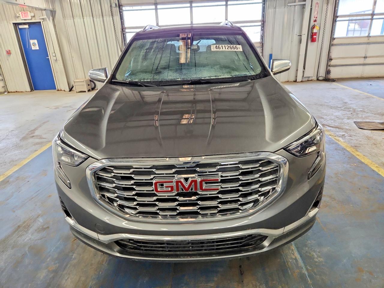 2018 GMC TERRAIN DENALI photo 9