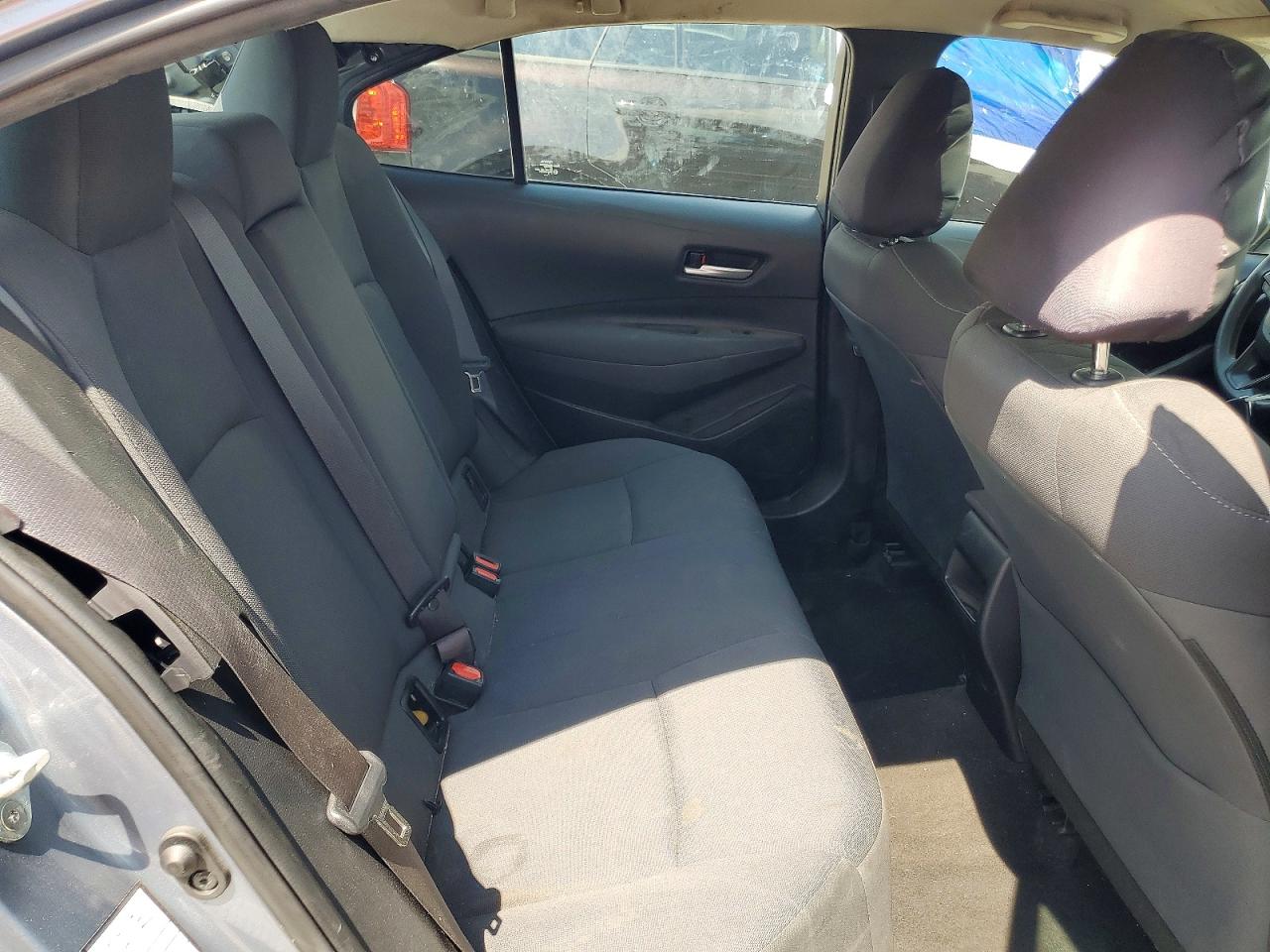 2021 TOYOTA COROLLA LE photo 28