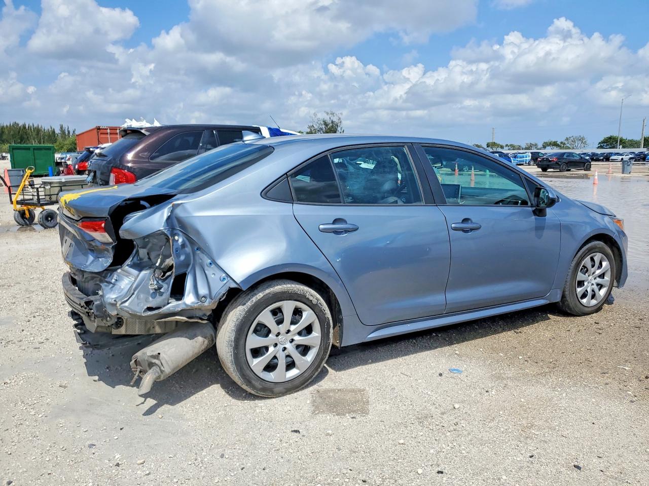 2021 TOYOTA COROLLA LE photo 7