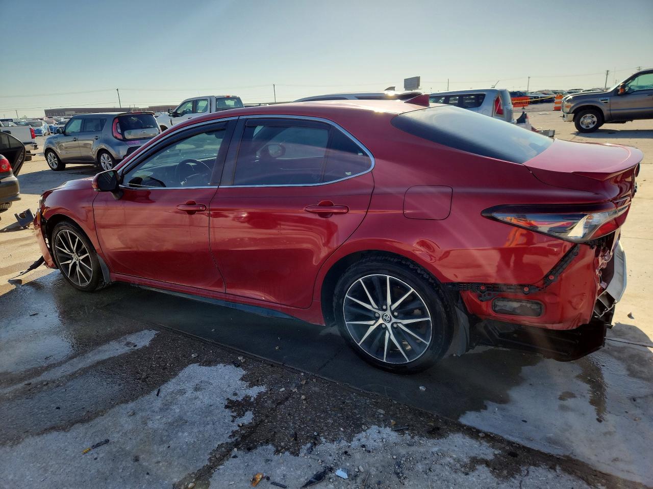 2022 TOYOTA CAMRY SE photo 4