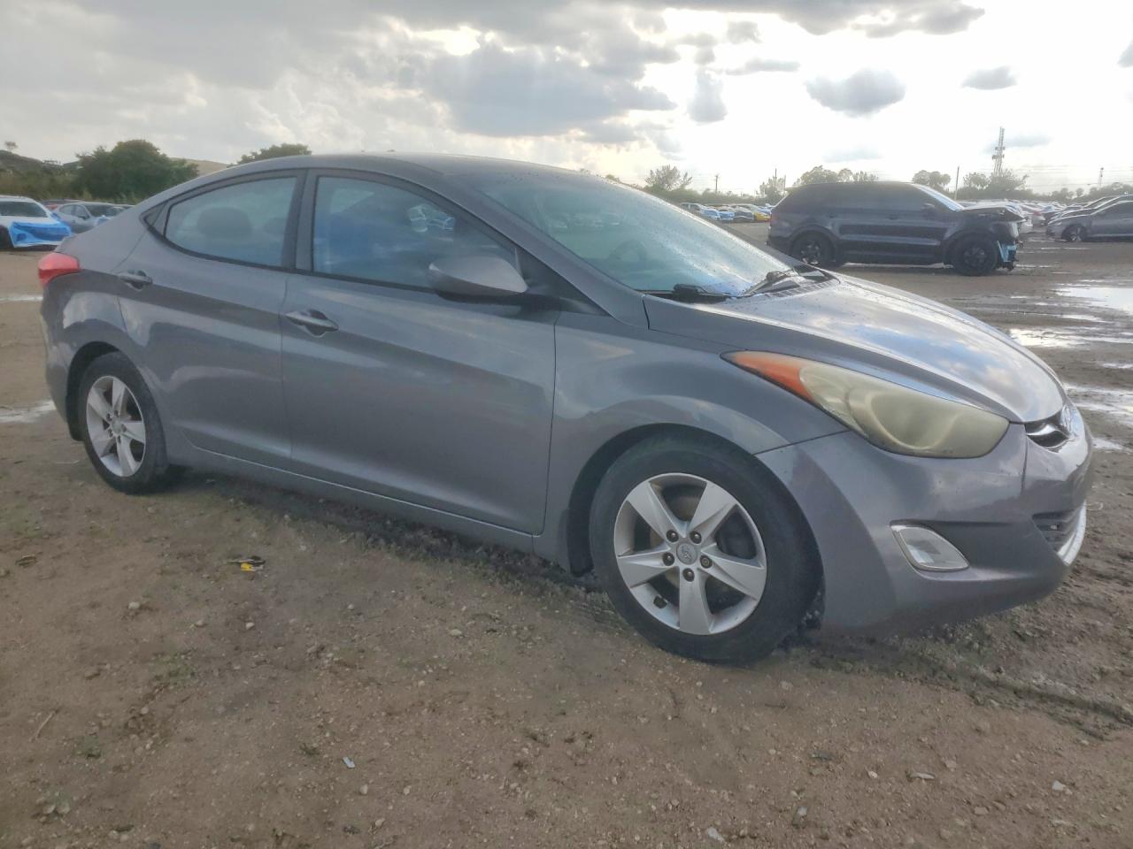 2013 HYUNDAI ELANTRA GLS photo 4